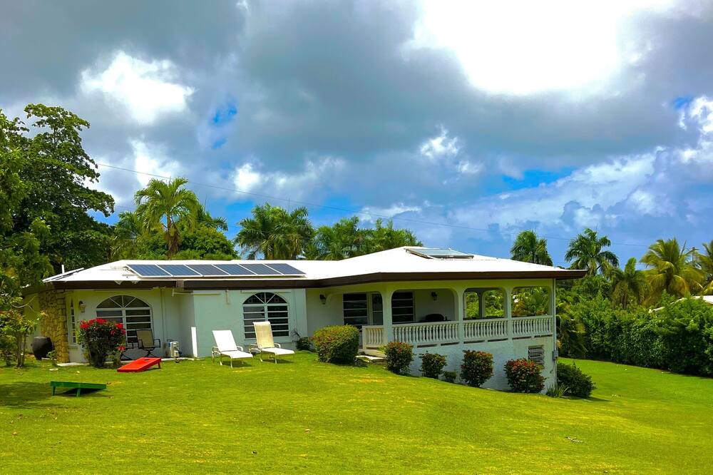 Photo of Outdoor in Estate Marys Fancy