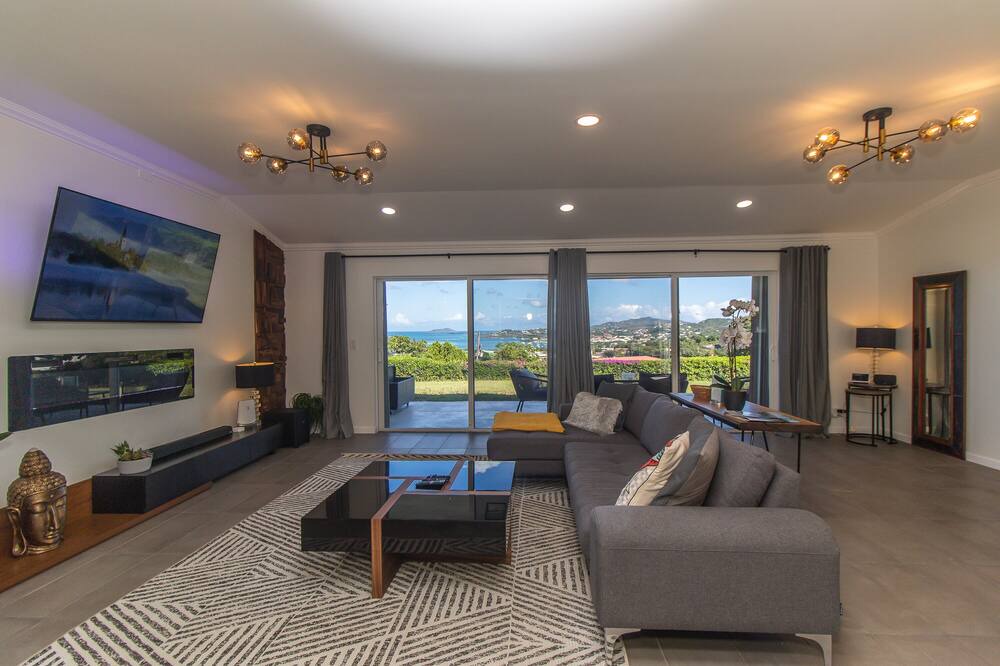 Photo of Livingroom in Estate Little Princess South