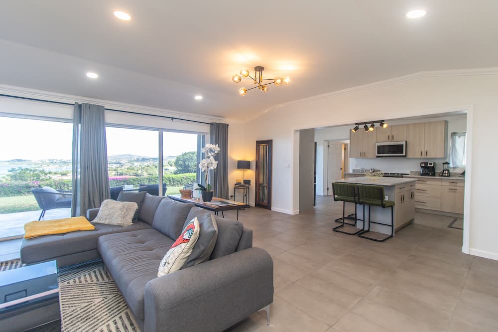 Photo of Livingroom in Estate Little Princess South