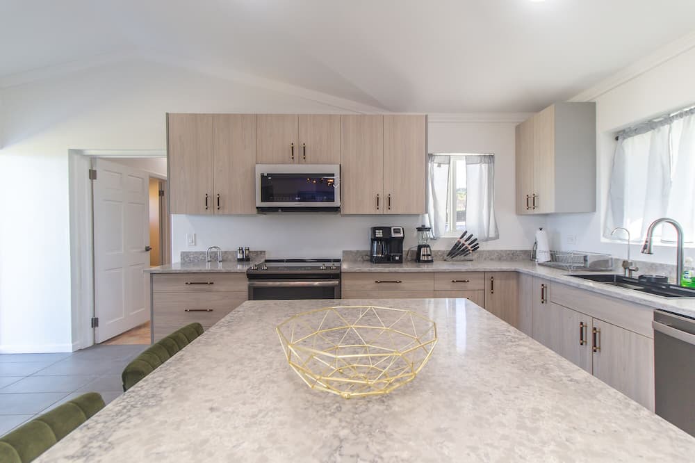 Photo of Kitchen in Estate Little Princess South