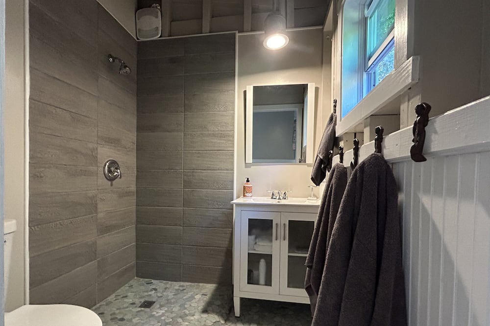 Photo of Bathroom in Seagrape Hill