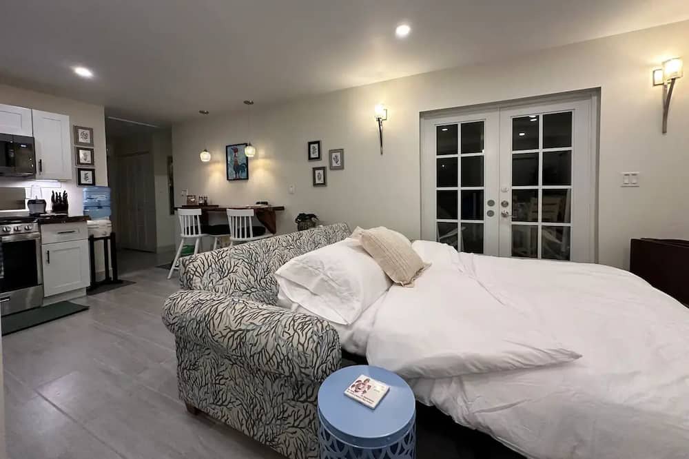 Photo of Bedroom in Cane Bay
