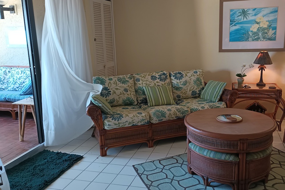 Photo of Livingroom in Orange Grove
