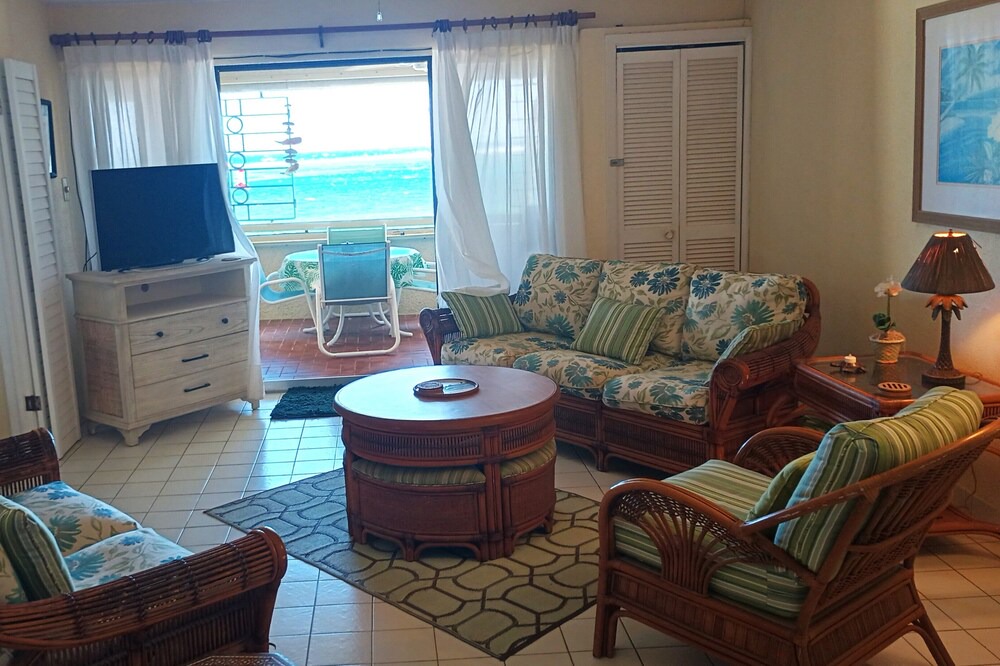 Photo of Livingroom in Orange Grove