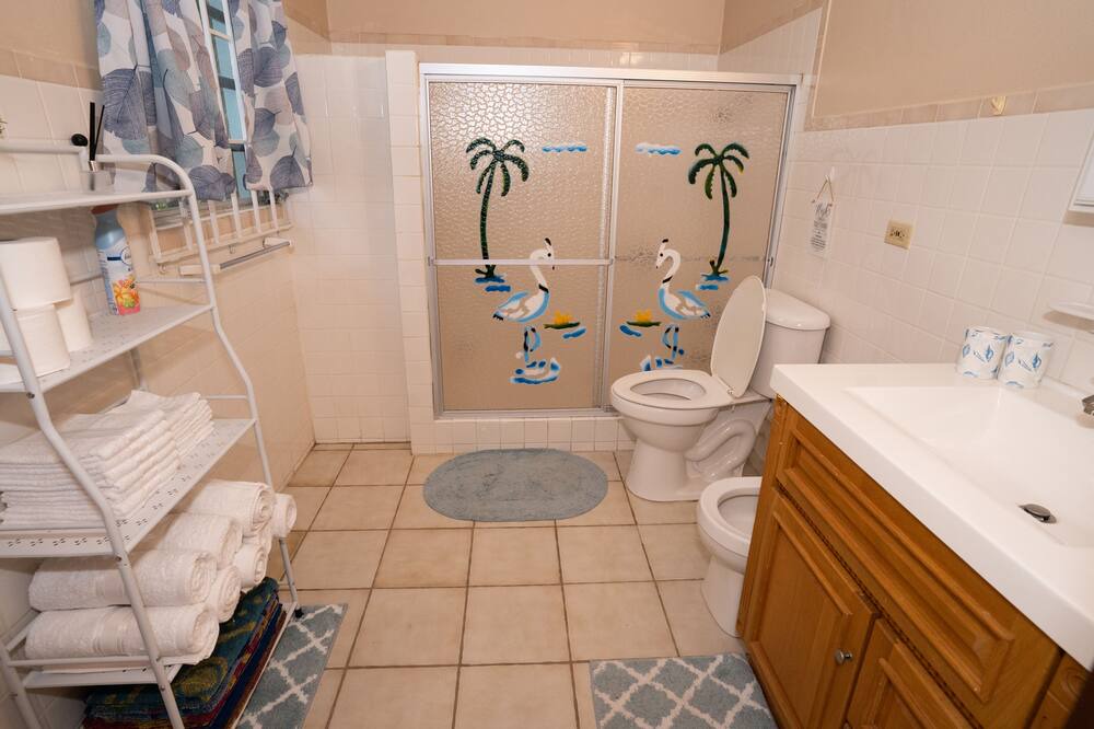 Photo of Bathroom in Estate Upper Love