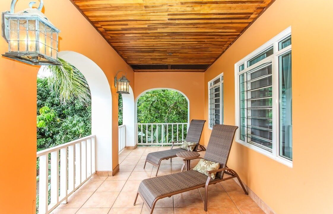 Photo of Patio Balcony in Estate River