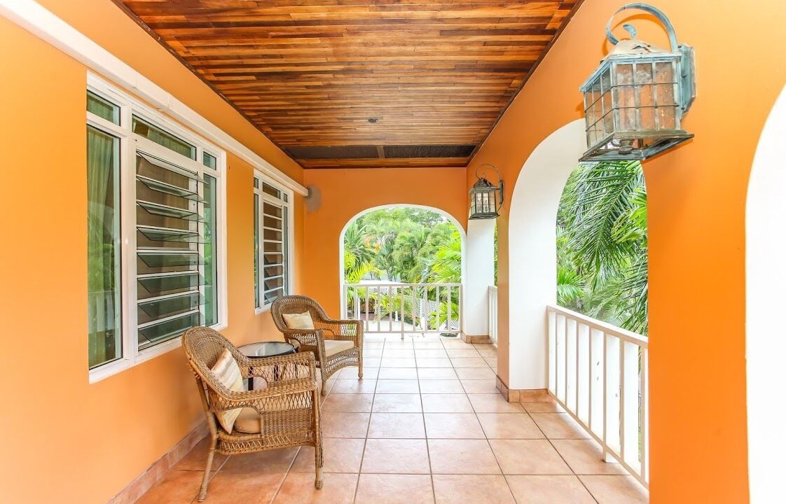 Photo of Patio Balcony in Estate River
