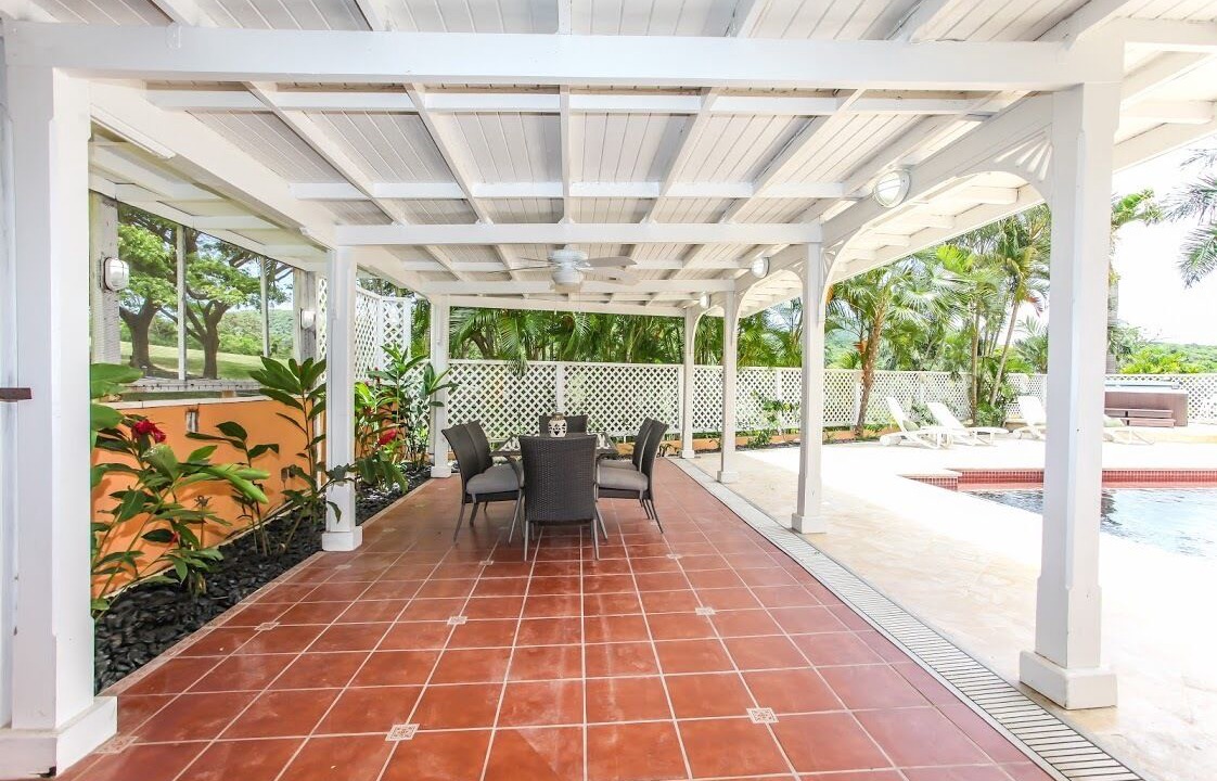 Photo of Patio Balcony in Estate River