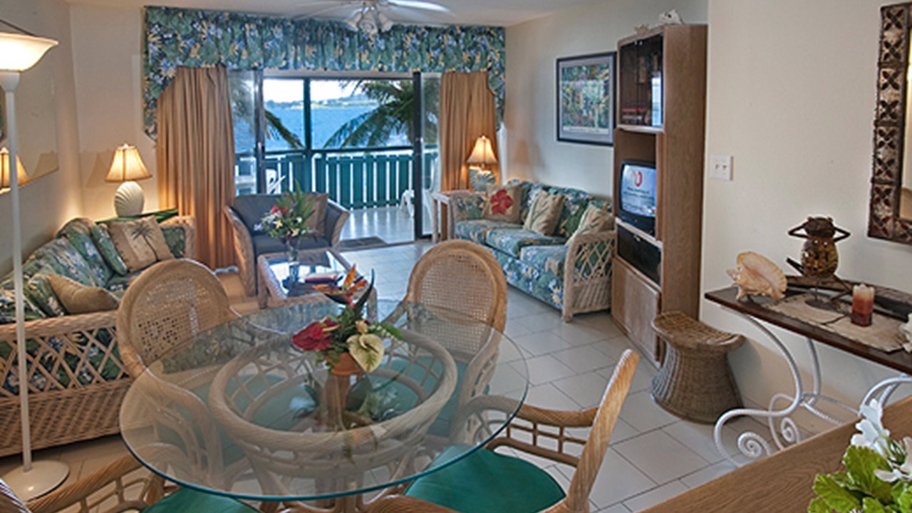 Photo of Livingroom in Estate Golden Rock