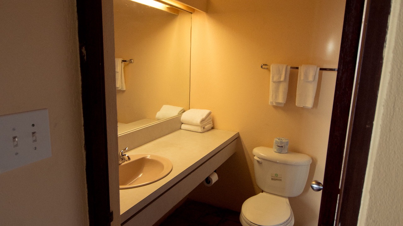 Photo of Bathroom in Estate Kings Quarter