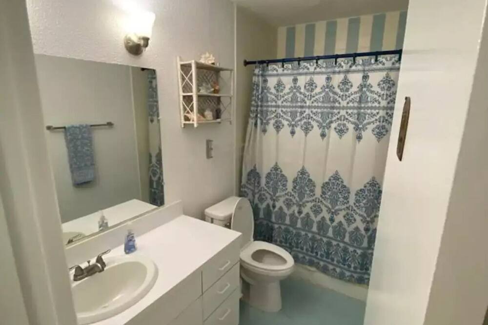 Photo of Bathroom in Cane Bay