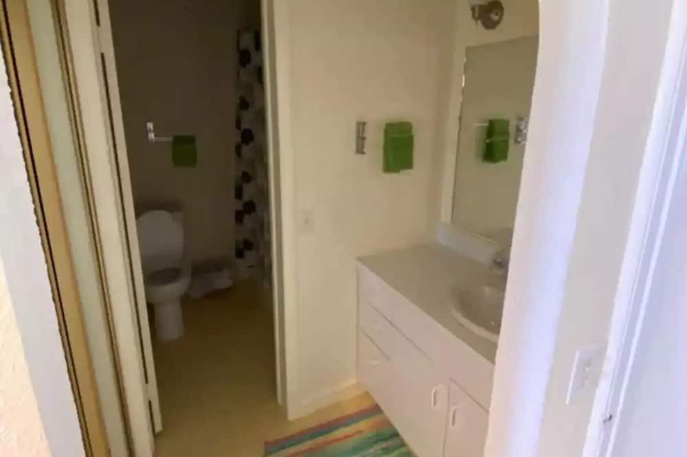 Photo of Bathroom in Cane Bay