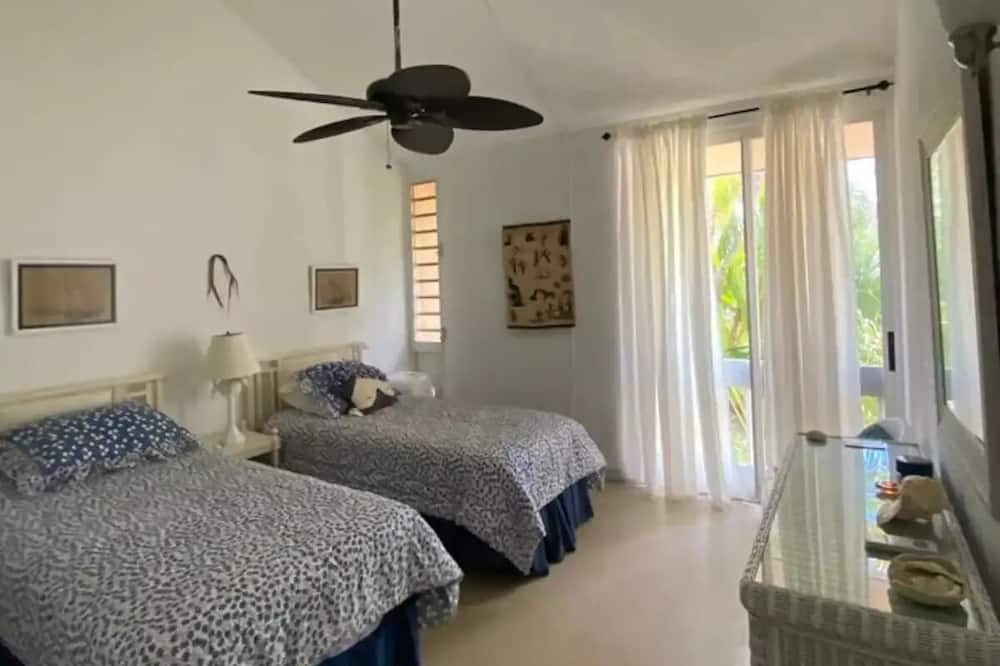 Photo of Bedroom in Cane Bay