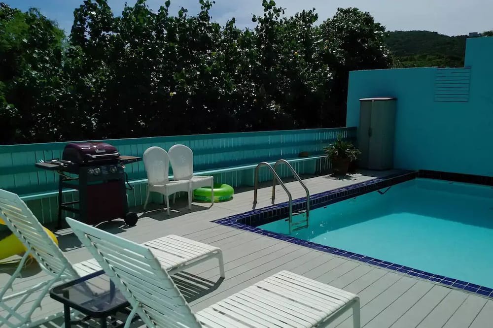 Photo of Outdoor in Estate Smith Bay