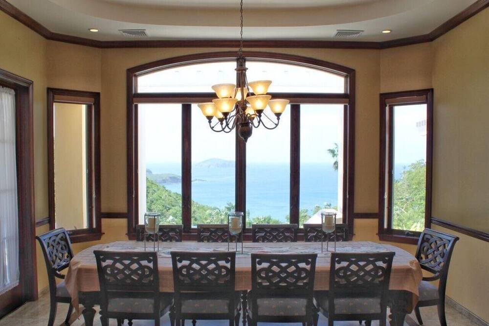 Photo of Others in Estate Little Saint Thomas