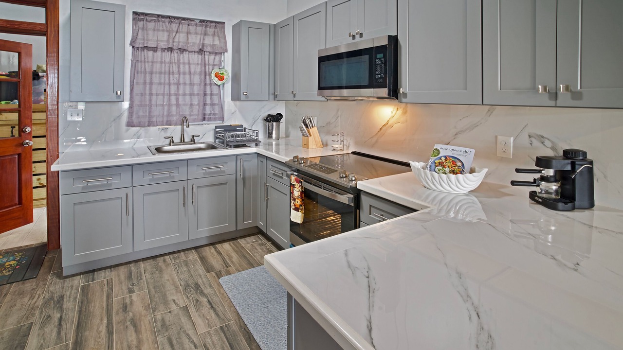 Photo of Kitchen in Anna's Retreat