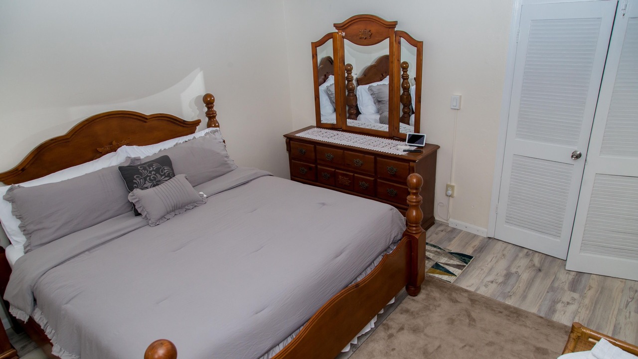 Photo of Bedroom in Estate Kings Quarter