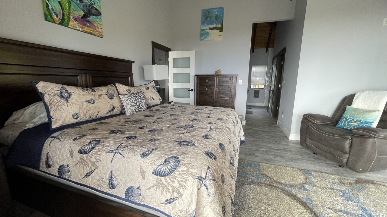 Photo of Bedroom in Estate Frenchman Bay