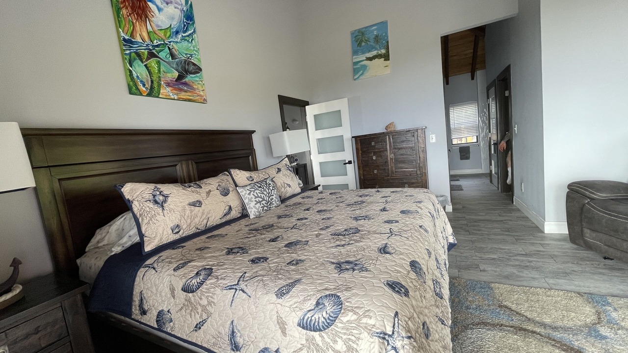 Photo of Bedroom in Estate Frenchman Bay