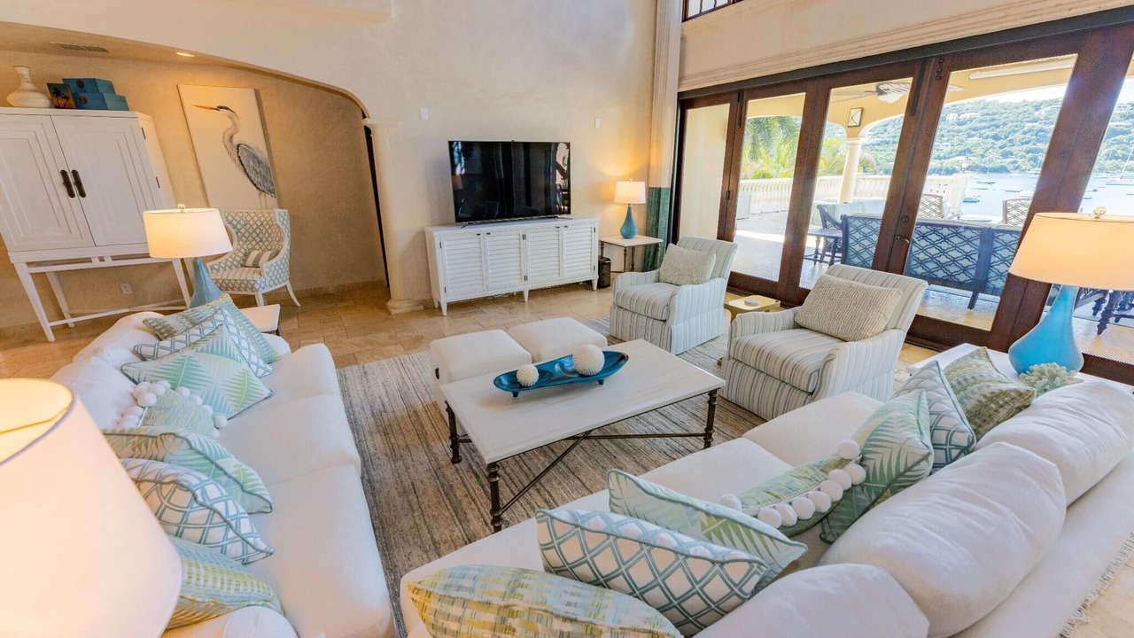 Photo of Livingroom in Contant Farms
