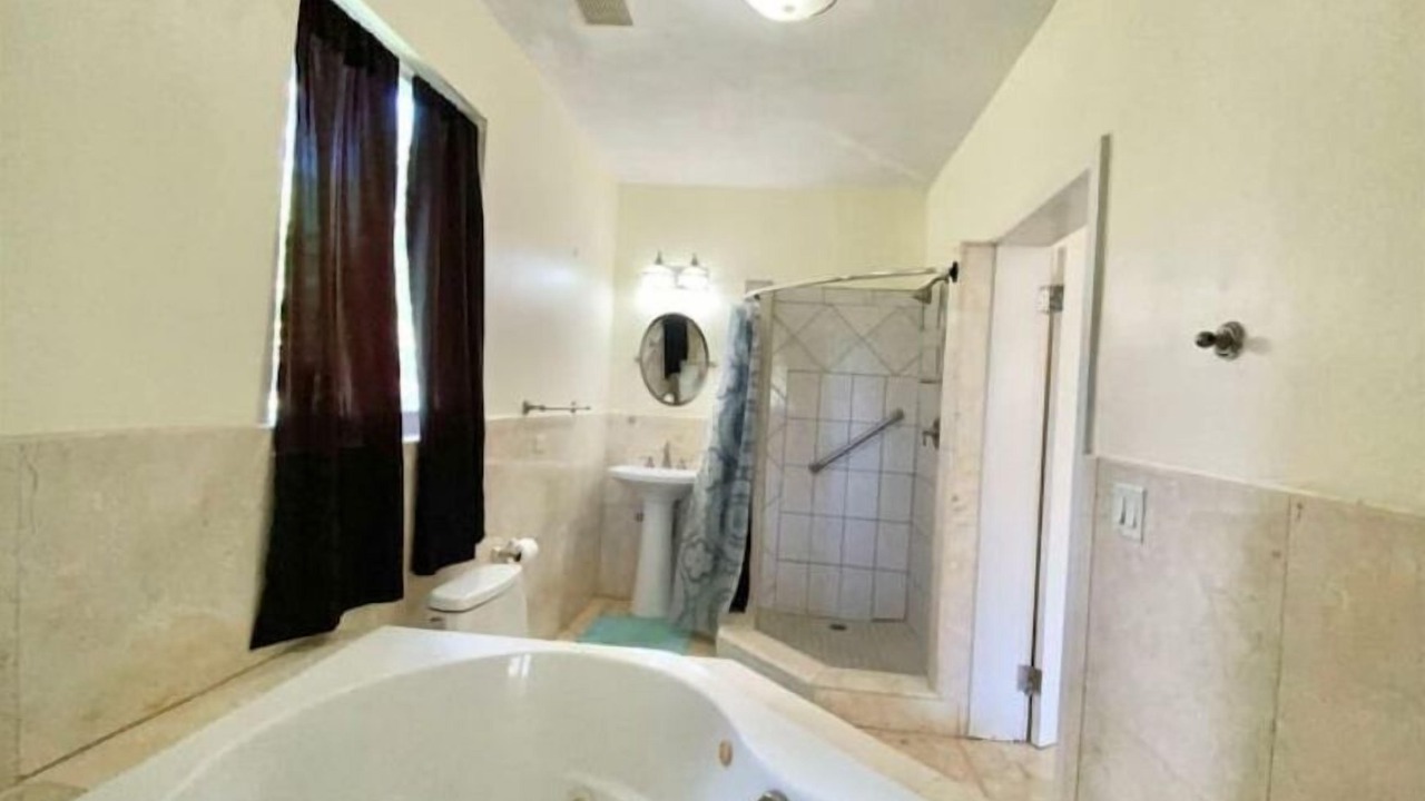 Photo of Bathroom in Testman