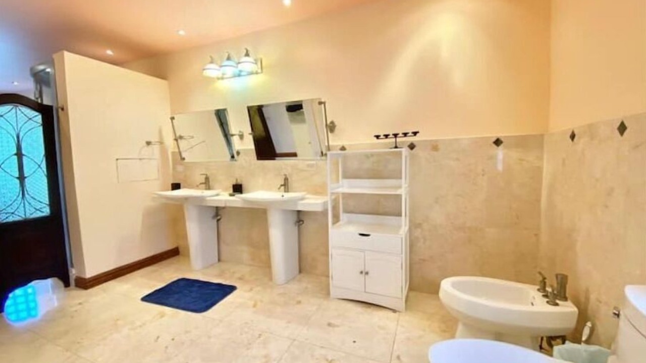 Photo of Bathroom in Testman