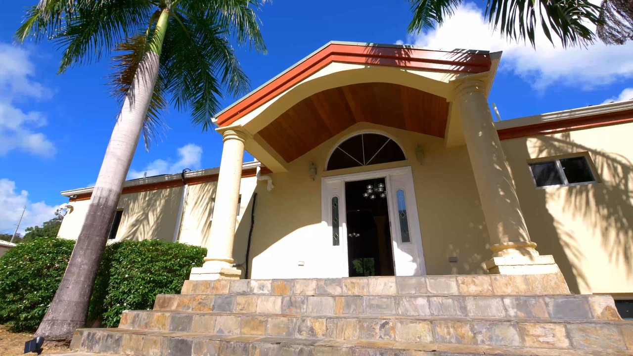 Photo of Outdoor in Estate Mount Pleasant East 1