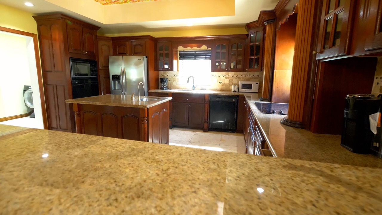 Photo of Kitchen in Estate Mount Pleasant East 1