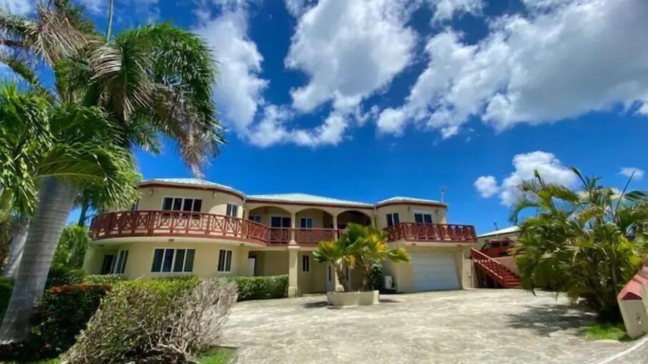 Photo of Outdoor in Estate Mount Pleasant East 1
