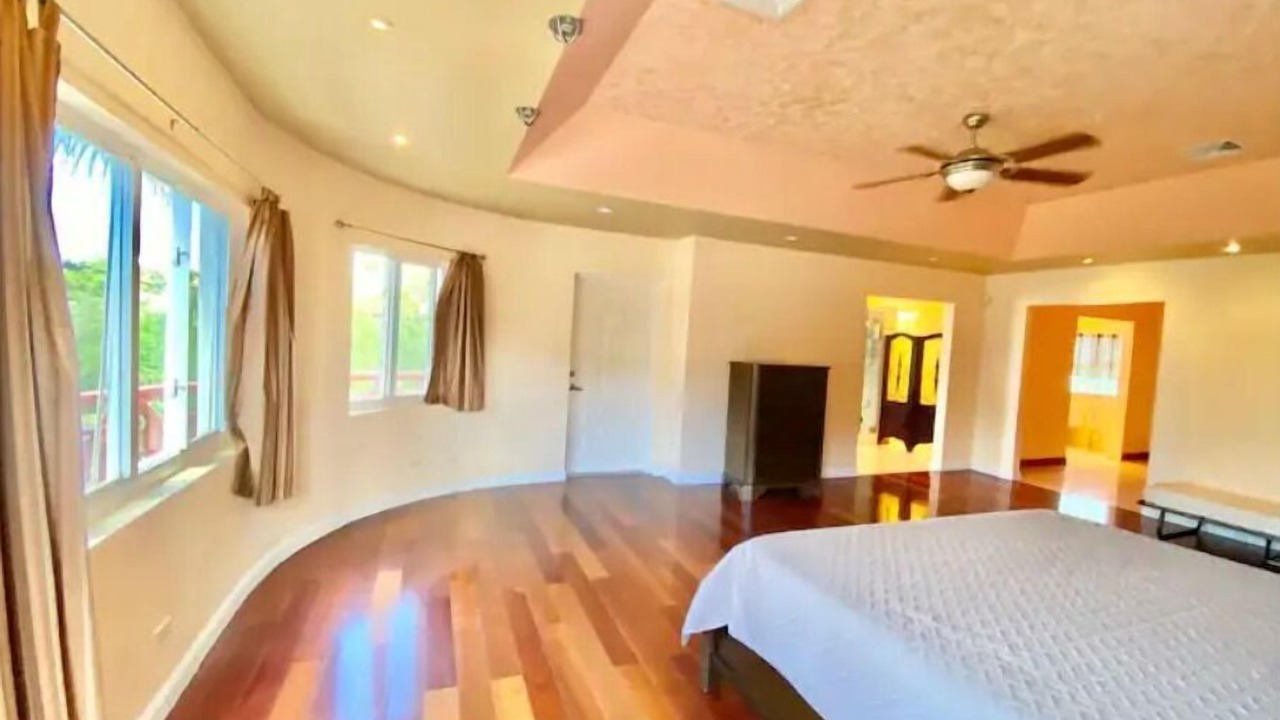 Photo of Bedroom in Estate Mount Pleasant East 1