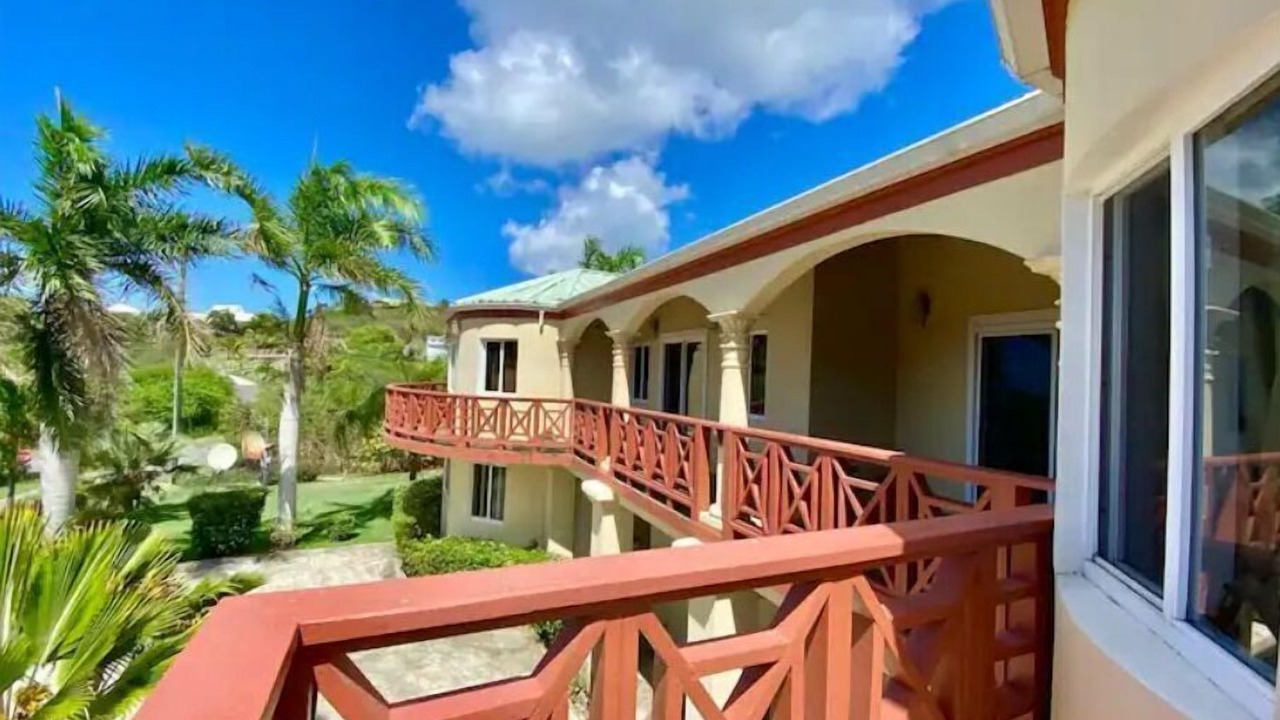 Photo of Outdoor in Estate Mount Pleasant East 1