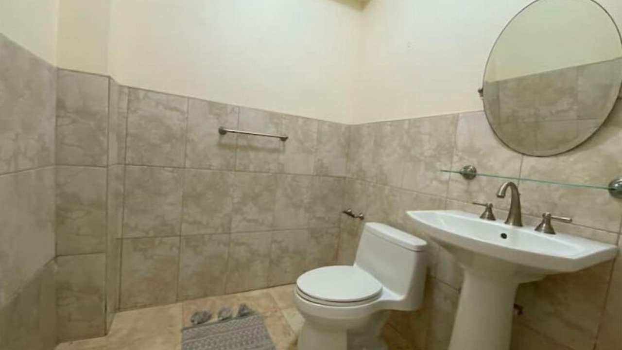 Photo of Bathroom in Testman