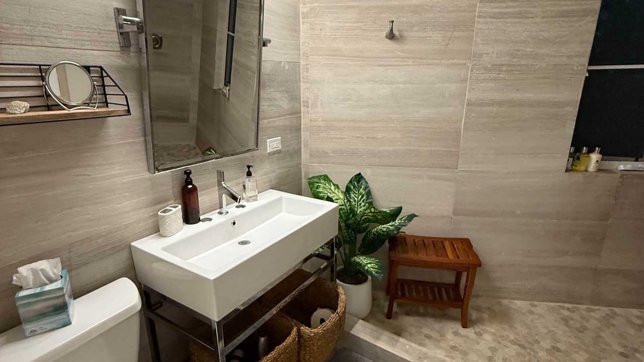 Photo of Bathroom in Estate Kingshill