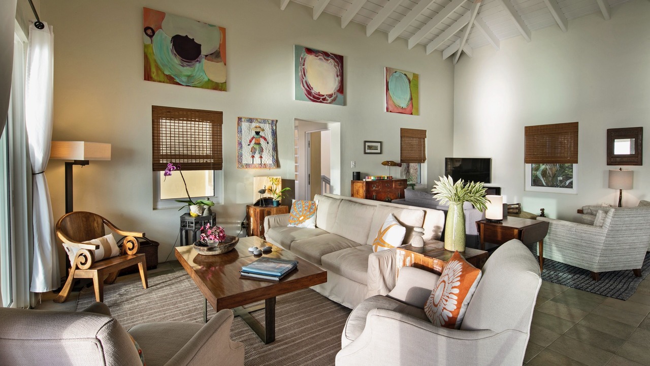 Photo of Livingroom in Estate Hard Labor