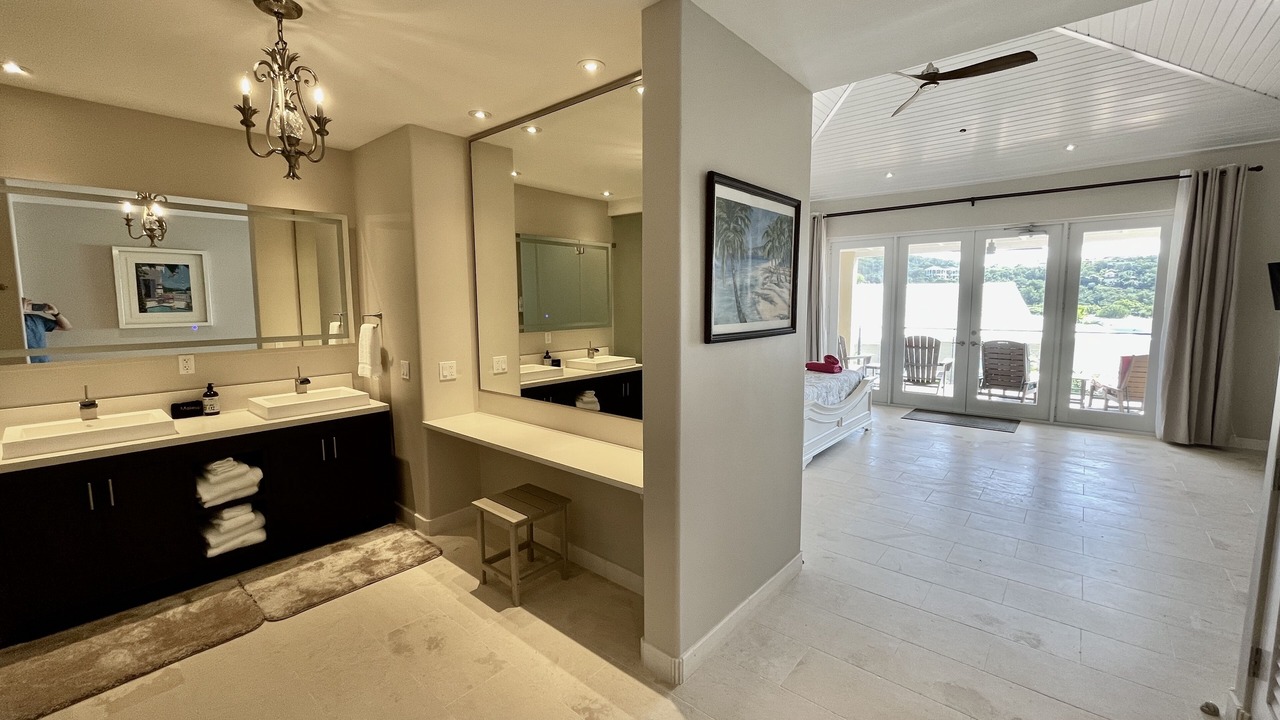 Photo of Bedroom in Hart Bay
