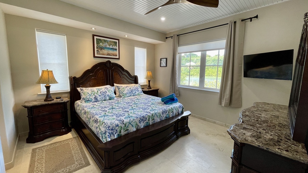 Photo of Bedroom in Hart Bay