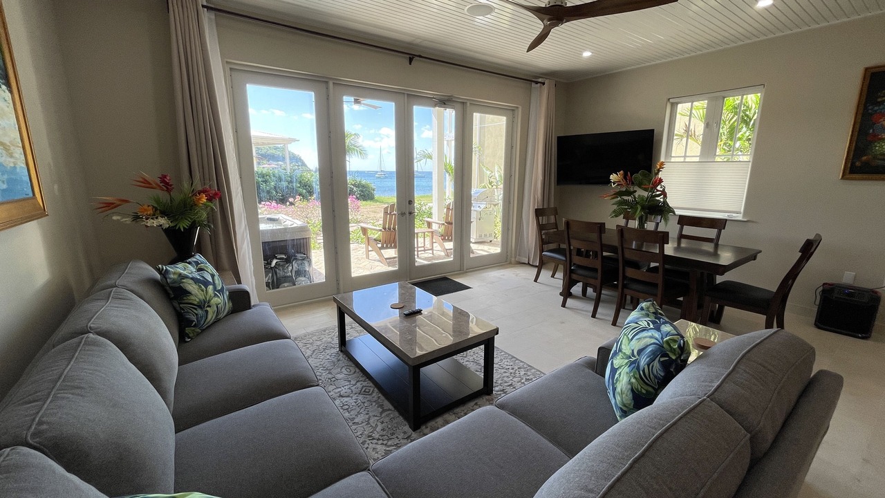 Photo of Livingroom in Hart Bay