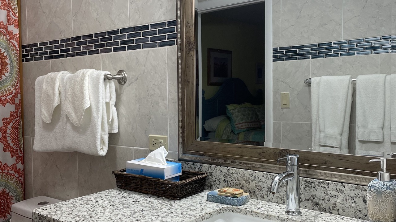 Photo of Bathroom in Estate Golden Rock
