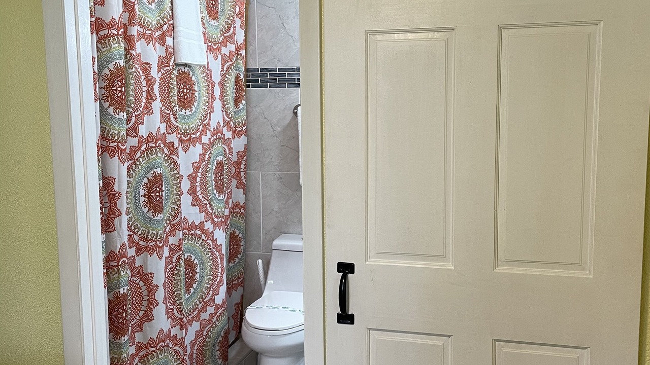 Photo of Bathroom in Estate Golden Rock