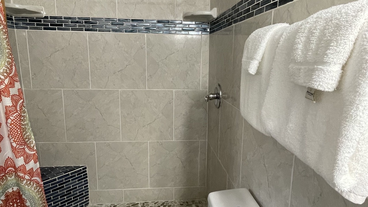 Photo of Bathroom in Estate Golden Rock