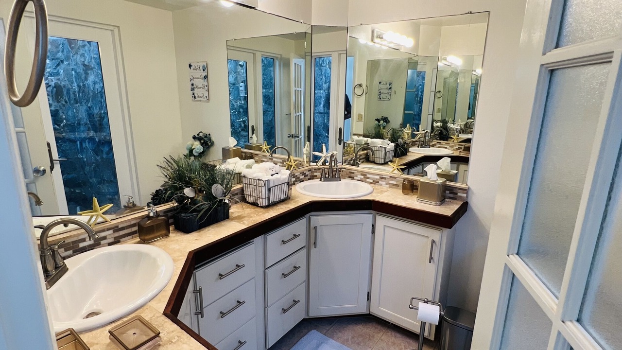 Photo of Bathroom in Contant Farms