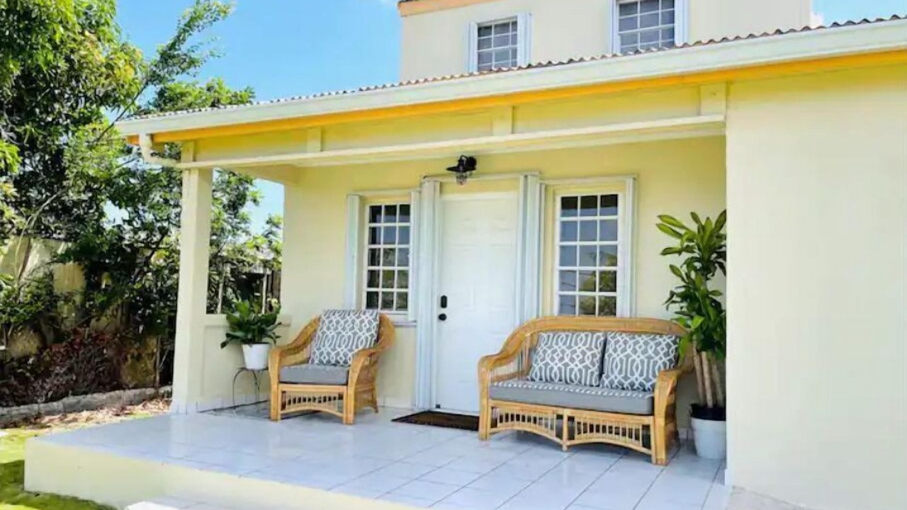 Photo of Patio Balcony in Estate Kingshill