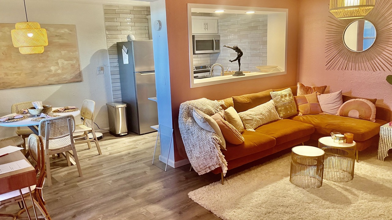 Photo of Livingroom in Estate Saint John