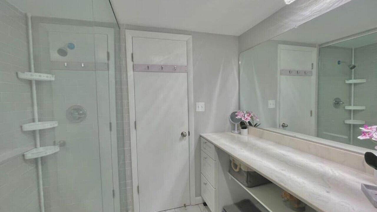 Photo of Bathroom in Bolongo Bay