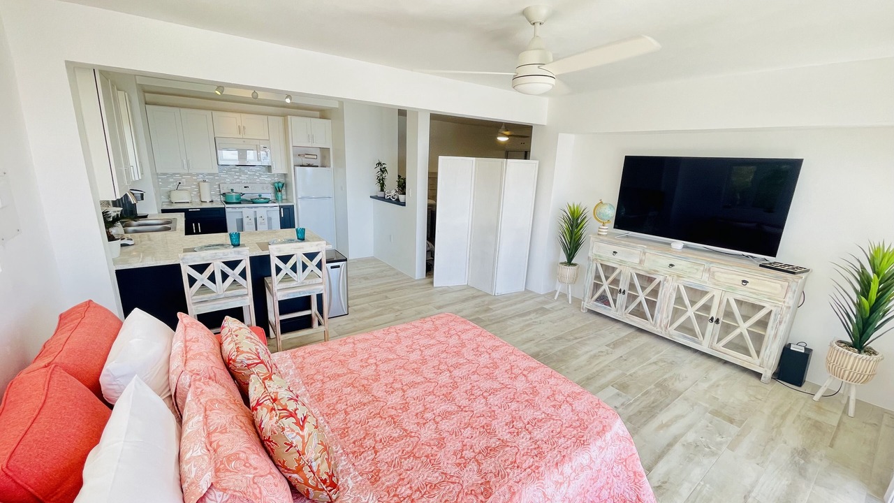 Photo of Bedroom in Estate Frenchman Bay