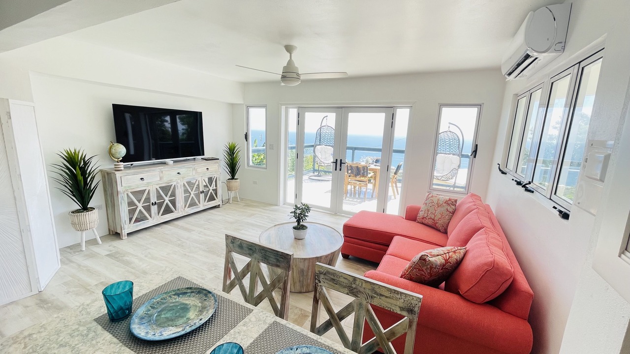 Photo of Bedroom in Estate Frenchman Bay