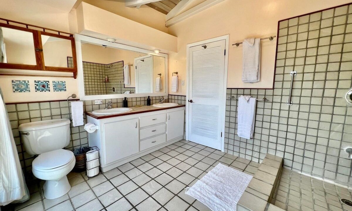 Photo of Bathroom in Estate Peterborg