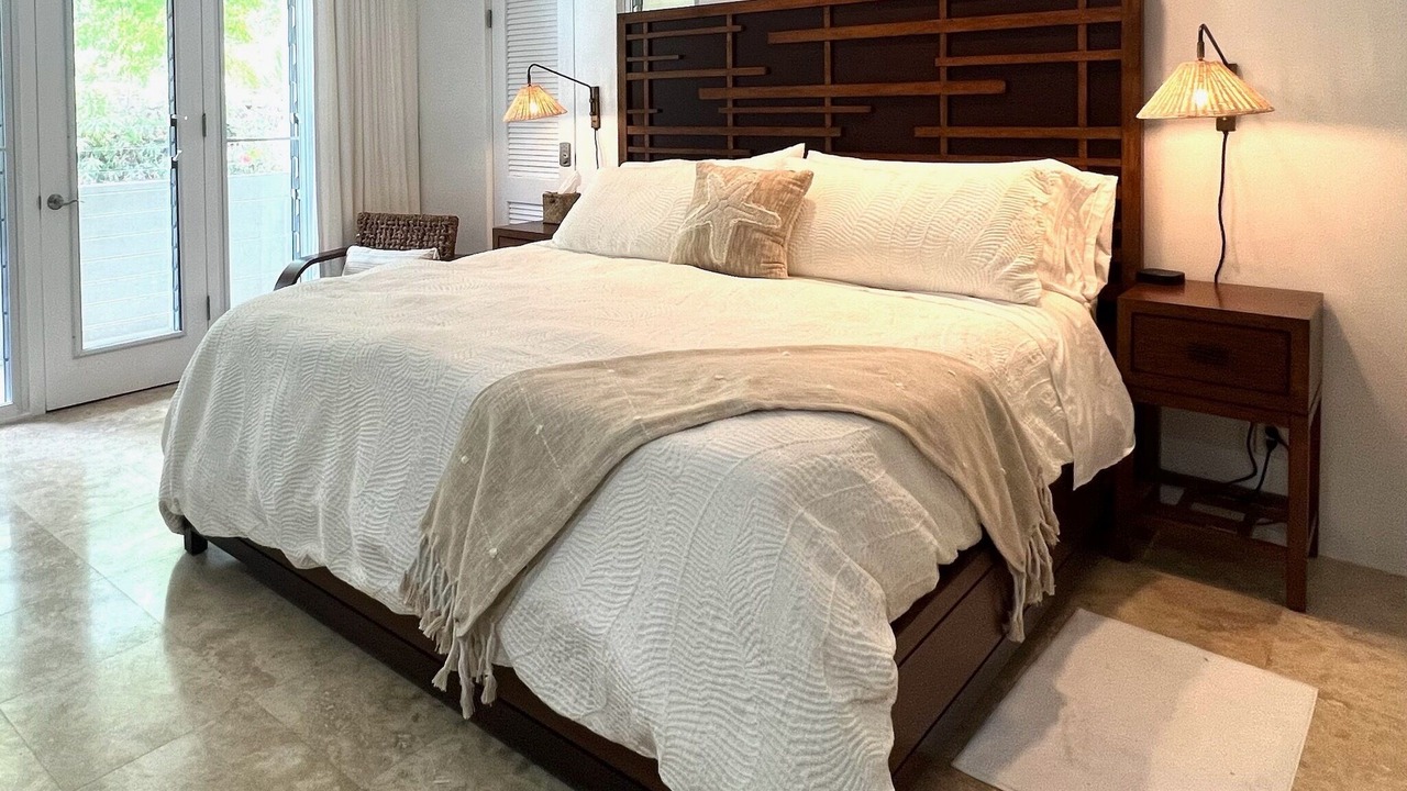 Photo of Bedroom in Hart Bay