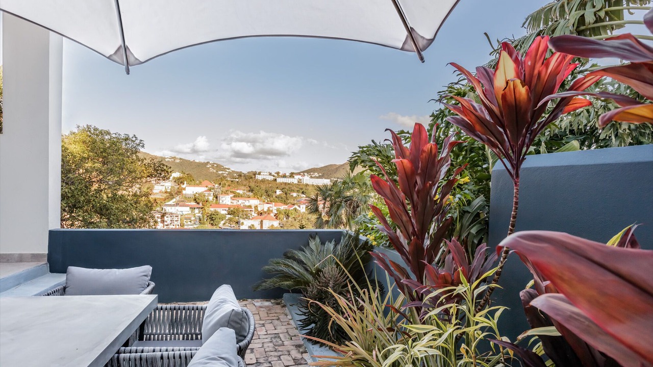 Photo of Outdoor in Estate Queens Quarter