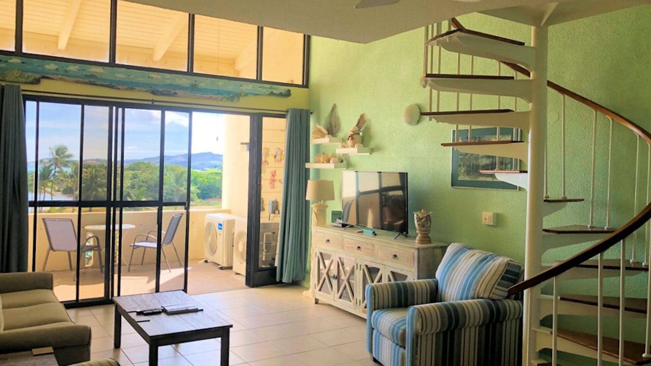 Photo of Livingroom in Estate Golden Rock